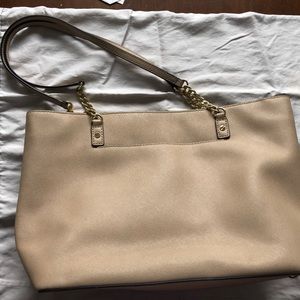 Beige spacious tote purse